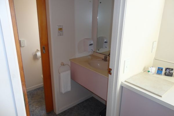 SilverOaks Inn Silverpoint (Mangere)